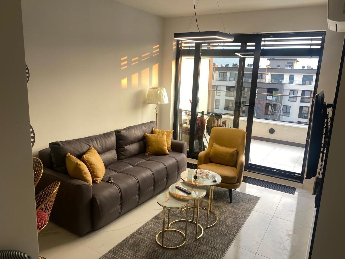 Capital33 Apartment *
