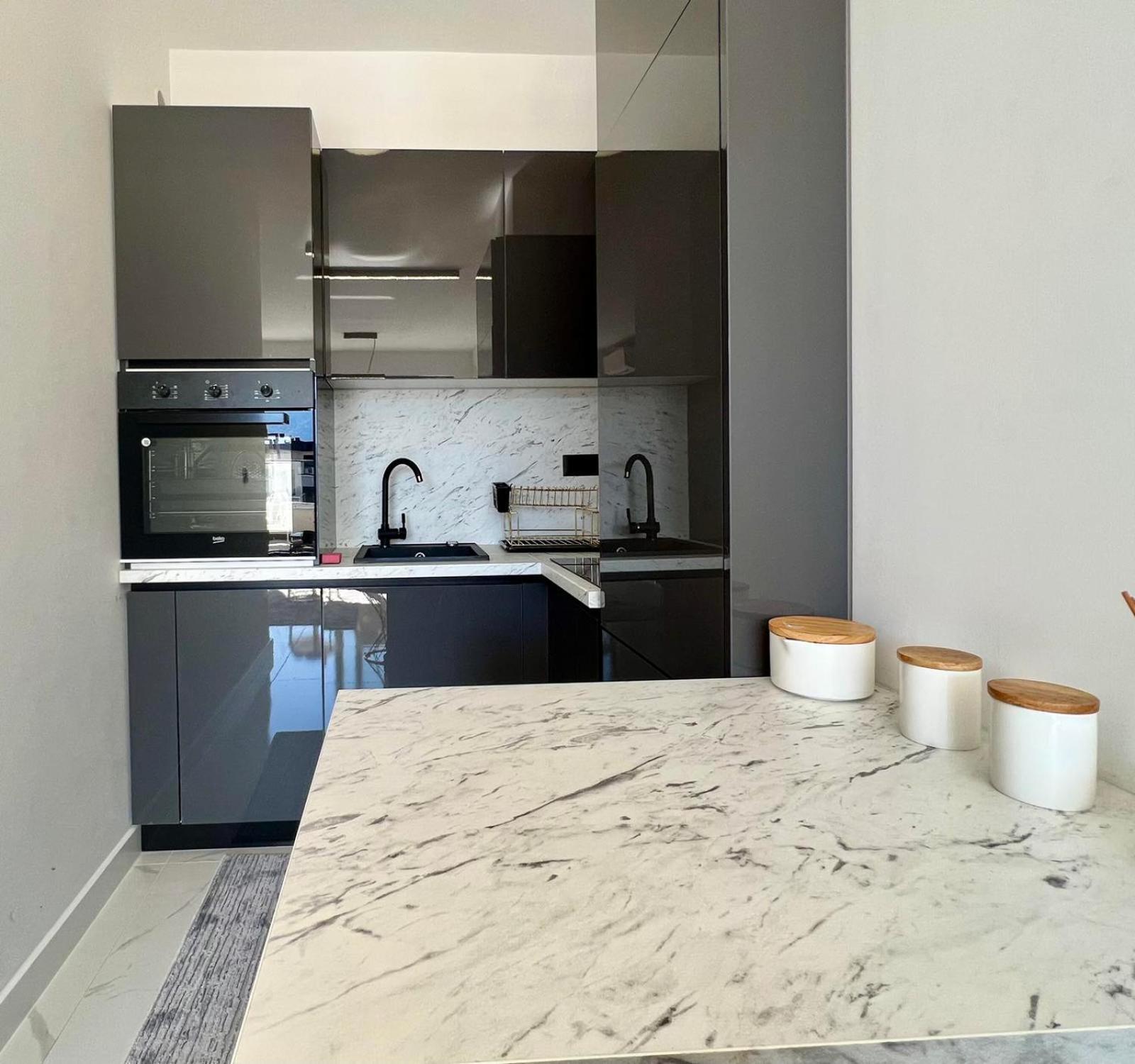 Capital33 Apartment